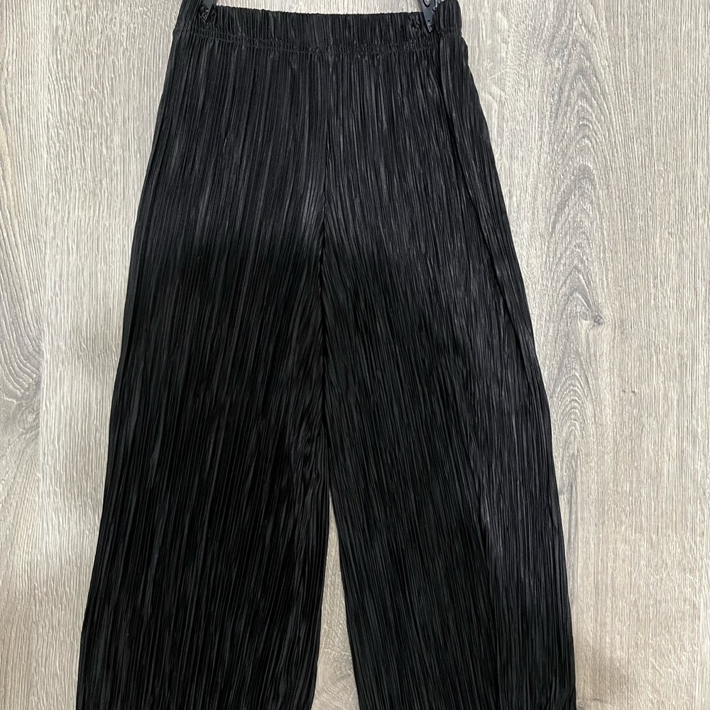 Urban outfitters pleated pants
